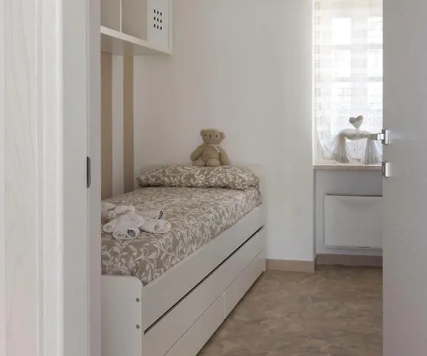 Stella Bianca Savelletri